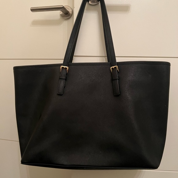 Michael Kors Large Black Tote - Picture 3 of 4